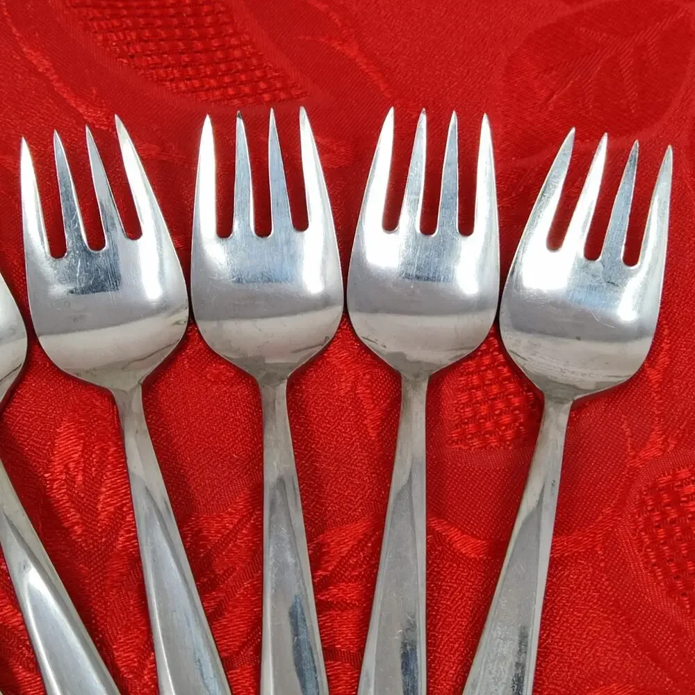 8X SF Towle SCC Supreme Cutlery Stainless Japan TWS110 Curved Tip Salad Forks